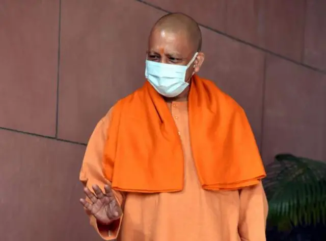 யோகி ஆதித்யநாத்