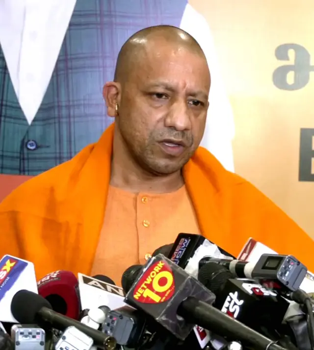 योगी आदित्यनाथ