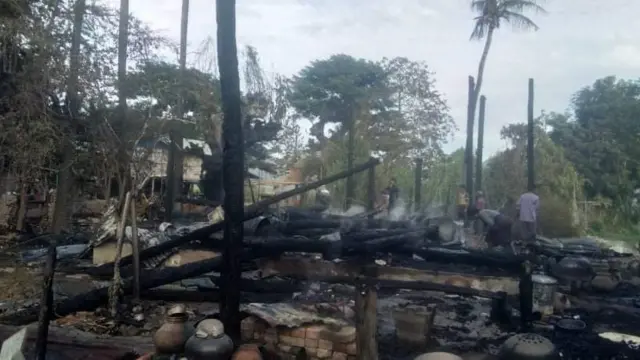 သုံးရက်ဆက်တိုက်မီးရှို့ခံခဲ့ရတဲ့ မန္တလေး မတ္တရာ မြို့နယ်က ကောက်ရိုးပုံကျေးရွာ