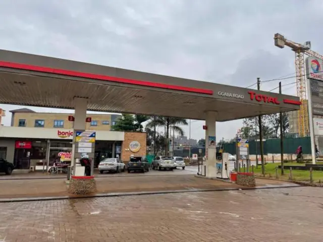 Kituo hiki cha mafuta mjini Kampala kimeishiwa mafuta