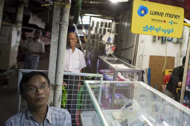 တယ်လီနောက သူပိုင်ဆိုင်တဲ့ Wave Money ရှယ်ယာ ၅၁% ကို ရိုးမအုပ်စုကိုရောင်းချ