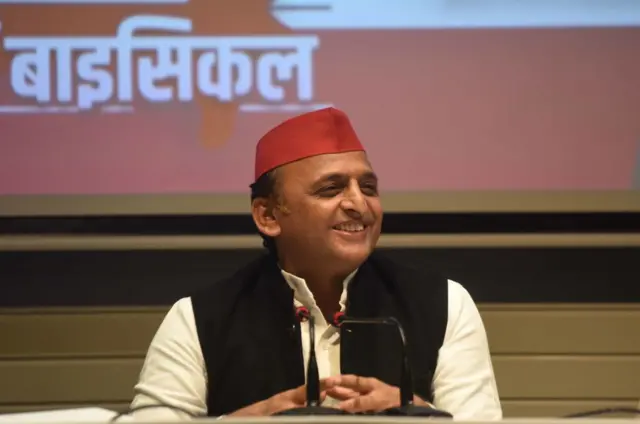 अखिलेश यादव