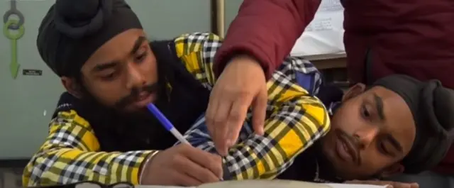 ਸੋਹਣਾ ਮੋਹਣਾ