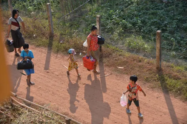 ပြည်တွင်း