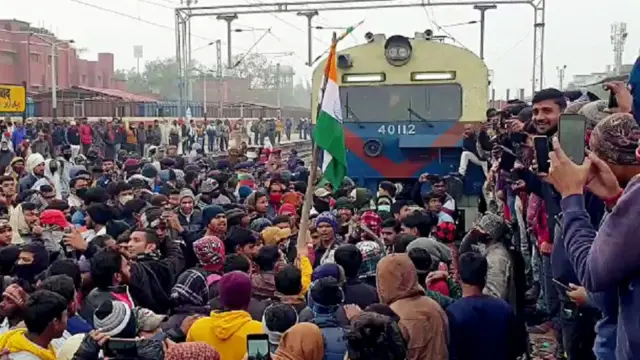 छात्रों का विरोध प्रदर्शन