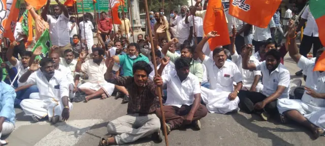 மதுரை பாஜக போராட்டம்