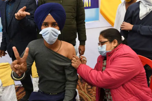 पंजाब में टीकाकरण