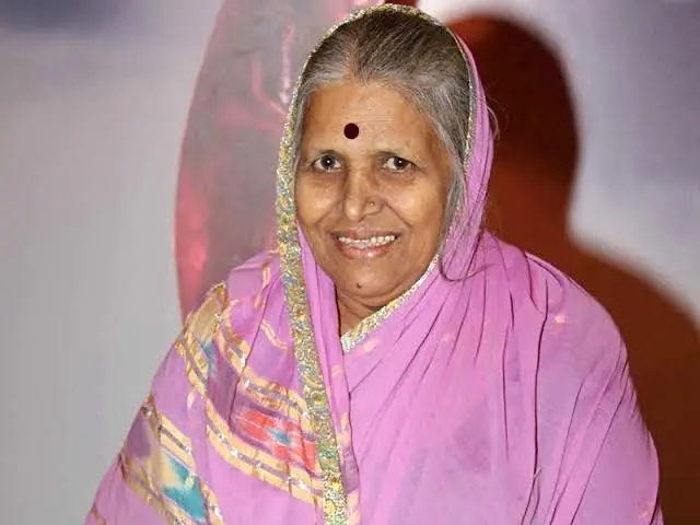 सिंधूताई
