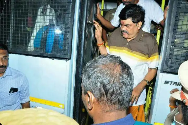 ஏழு மணி நேர விசாரணைக்கு பின்னர் சிறைக்கு சென்ற ராஜேந்திர பாலாஜி