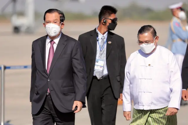 ကမ္ဘောဒီးယားဝန်ကြီးချုပ် ဟွမ်ဆန် မြန်မာခရီးစဉ်စတင်၊