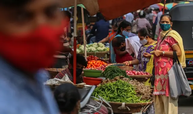 बाज़ार, महिला