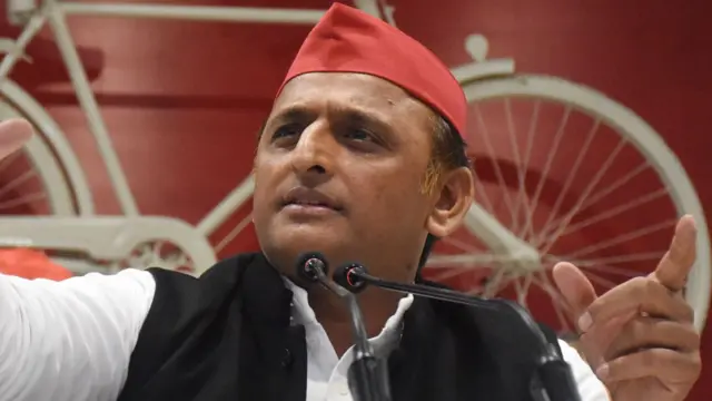 अखिलेश यादव