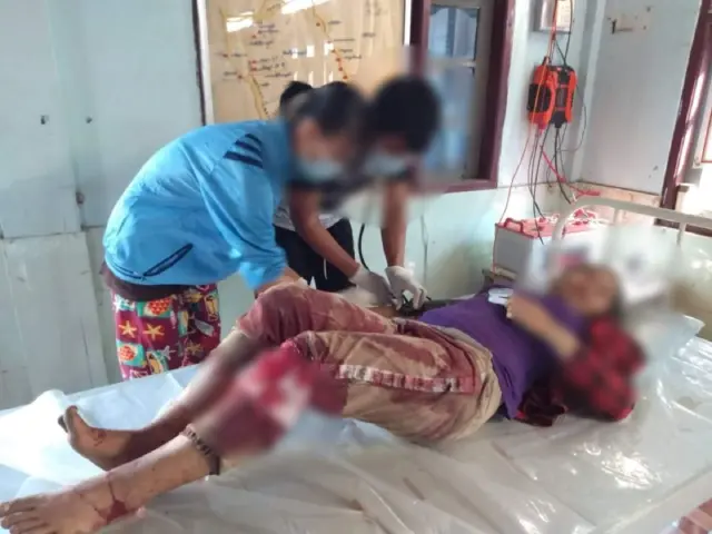 လက်နက်ကြီးကျည်တွေ ကျရောက်ခဲ့တာကြောင့် အမျိုးသမီး (၆) ဦး နဲ့ အမျိုးသား (၁)ဦး စုစုပေါင်း (၇)ဦး ထိခိုက်ဒဏ်ရာရှိ