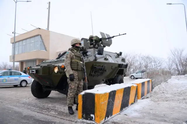 военный с "Тигром"