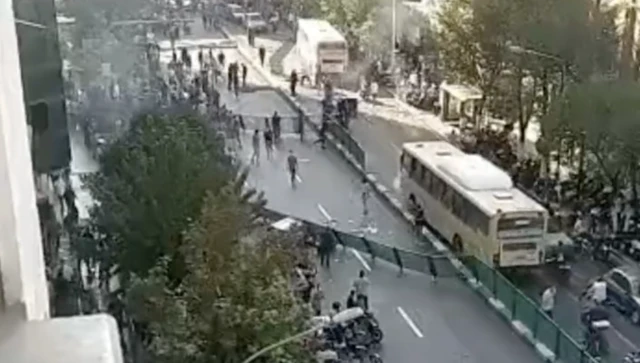 اعتراضات در روز نهم مهر تهران خیابان جمهوری