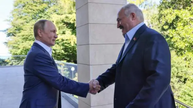 лукашенко путін