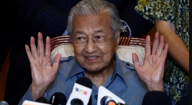 Mahathir Maxamed