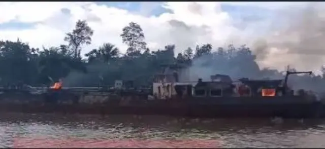 Ụgbọ mmiri ahụ agbara ọkụ na mmiri Warri dị na mpaghara Niger Delta