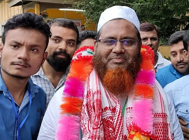 एआईयूडीएफ के विधायक और पार्टी के महासचिव रफिकुल इस्लाम