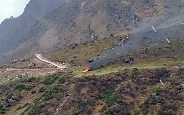 उत्तराखंड में केदारनाथ के पास हेलीकॉप्टर