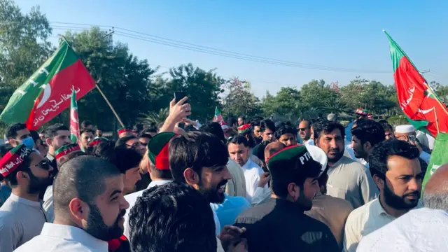 پی ٹی آئی