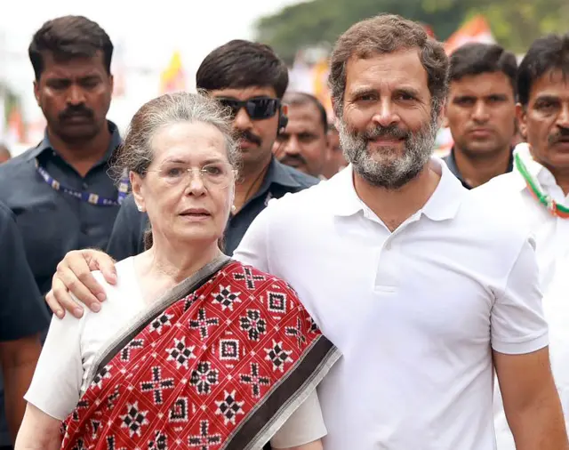 सोनिया गांधी राहुल गांधी