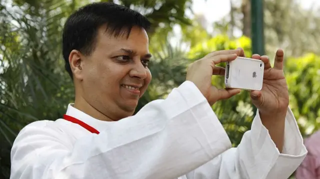 विवेक गुप्त