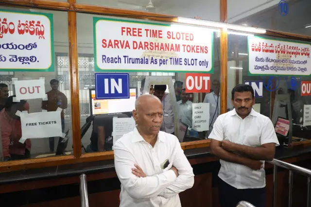 తిరుప‌తి: రేపటి నుంచి మళ్లీఉచిత సర్వదర్శనం టైంస్లాట్ టోకెన్లు