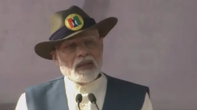 प्रधानमंत्री नरेंद्र मोदी