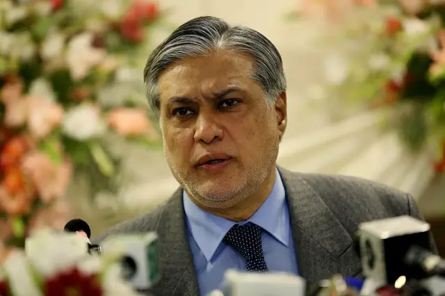 اسحاق ڈار