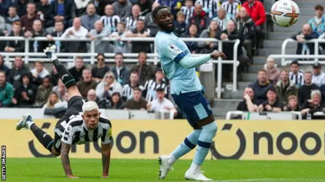 Asómpí Premier League
