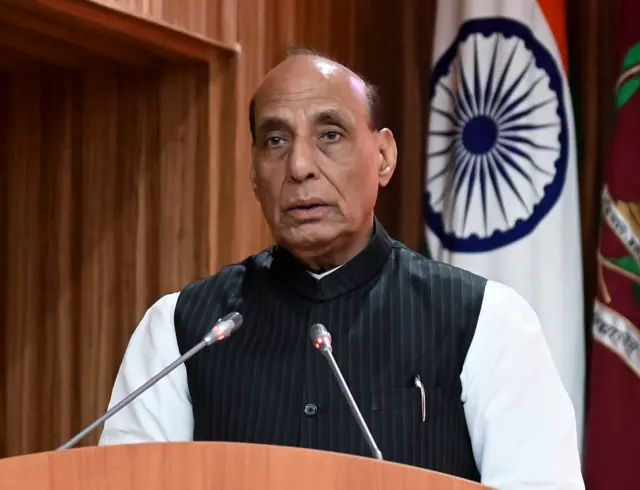 रक्षा मंत्री राजनाथ सिंह