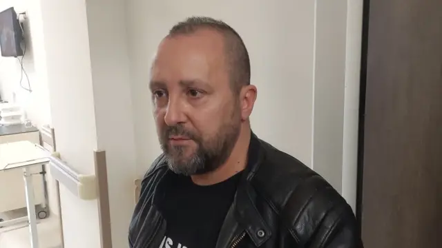 Taksim'deki saldırıda kızı ve eşi yaralanan Sinan: "10 senedir İstiklal Caddesi'ne gelmiyorduk, alışveriş yaparız diye geldik. Çocuk arabasına sarıldım, bizi çok uzağa fırlattı"