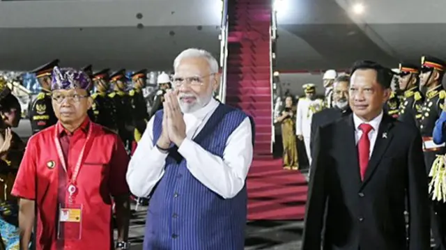 मोदी