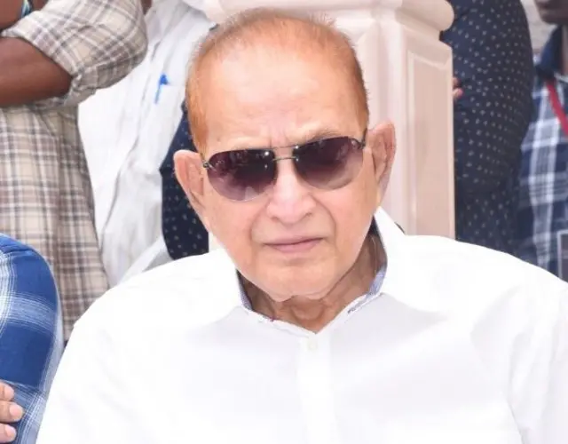 సినీ నటుడు కృష్ణ