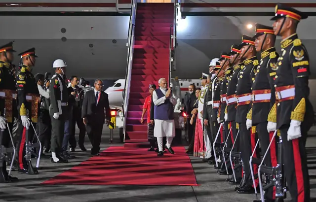 मोदी