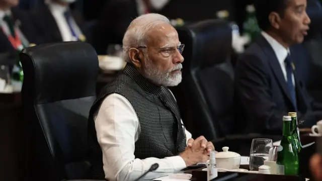 मोदी