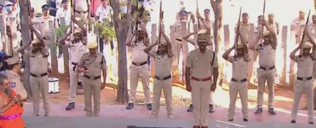 కృష్ణ అంత్యక్రియలు