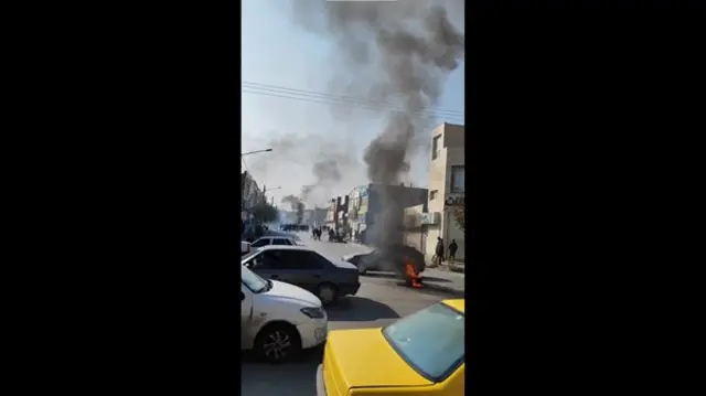 تصویری که گفته می‌شود بلوار اقدسیه مشهد را نشان می‌دهد