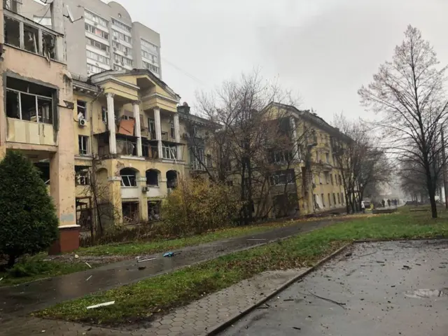 пошкоджений будинок