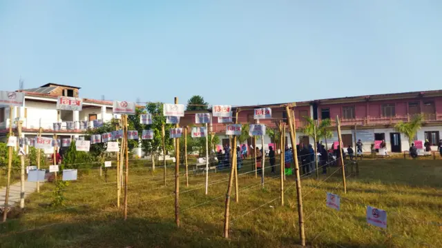 मतदान केन्द्र