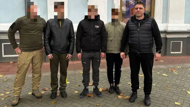 звільнені військові