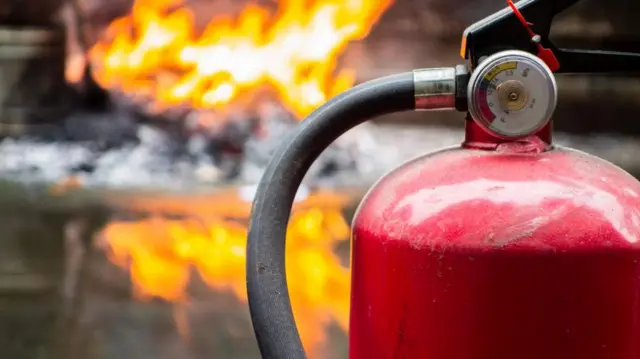 ચીનની એક ફેકટરીમાં લાગી આગ