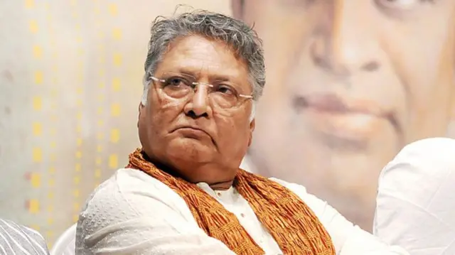 अभिनेता विक्रम गोखले