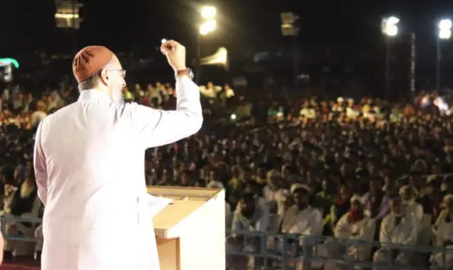 ઑલ ઇન્ડિયા મજલિસ એ ઇત્તેહાદુલ મુસ્લિમીનના પ્રમુખ અસદુદ્દીન ઓવૈસી