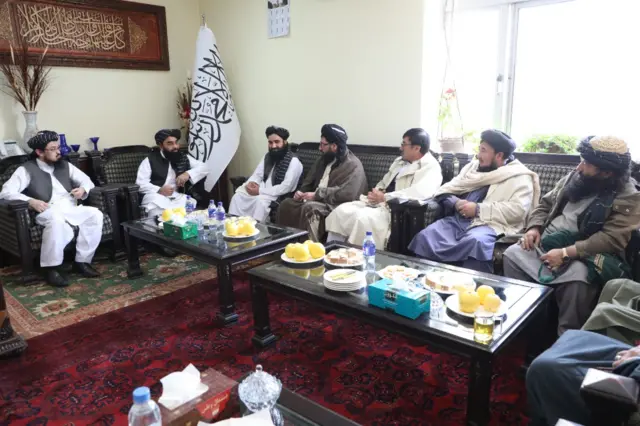طالبان: با نمایندگان جامعه اهل تشیع افغانستان دیدار و گفتگو کردیم