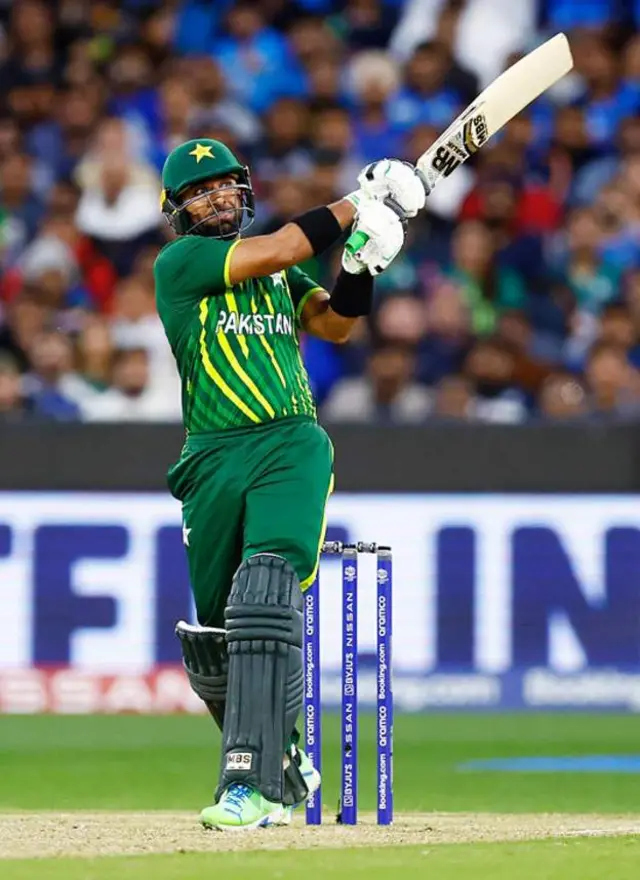 పాకిస్తాన్ క్రికెటర్ ఇఫ్తికర్
