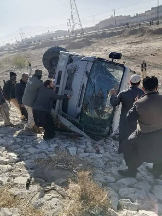 దాడిలో దెబ్బతిన్న వాహనం