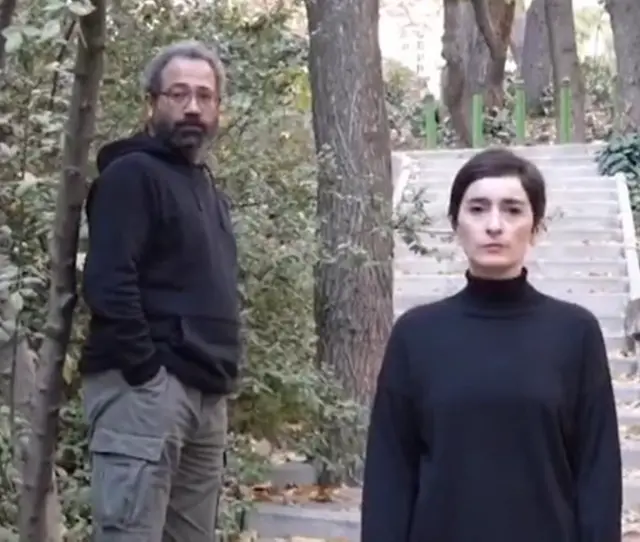 در اثری که اخیرا منتشر شد، سهیلا گلستانی و حمید پورآذری، نخستین هنرمندانی بودند که جلوی دوربین ظاهر شدند