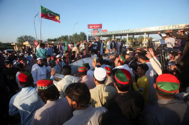پی ٹی آئی، پشاور